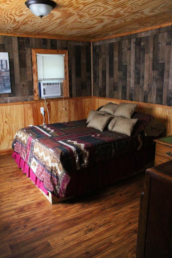 Berry Creek Cabins Hotell Isabel Eksteriør bilde