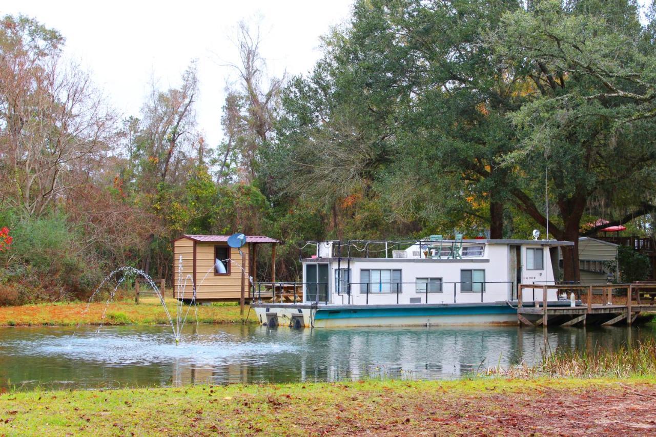 Berry Creek Cabins Hotell Isabel Eksteriør bilde